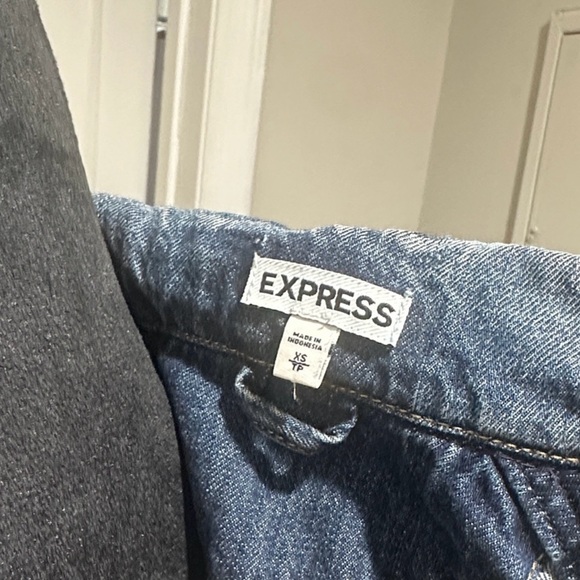 Express Jean Jacket - Picture 6 of 8